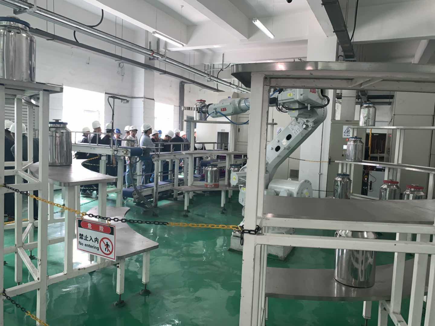 酒鋼全自動制樣參觀現(xiàn)場 酒鋼全自動制樣參觀現(xiàn)場