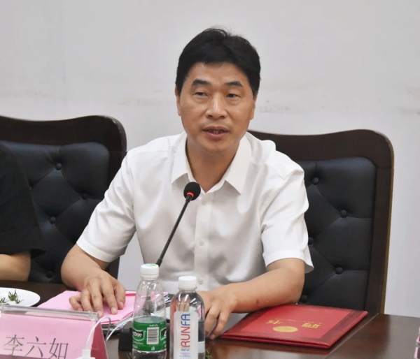 賽摩智能交流會現(xiàn)場科技聯(lián)絡(luò)員發(fā)言