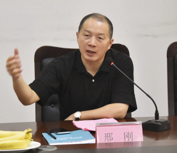賽摩智能交流會現(xiàn)場科技聯(lián)絡(luò)員發(fā)言